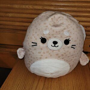 Squishmallows, Lilou, the Seal